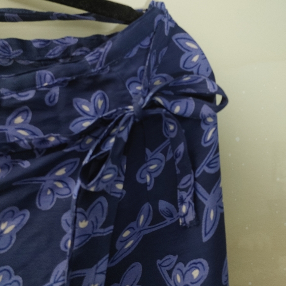 Code One Floral Wrap Skirt Midi Size XL - Picture 8 of 9